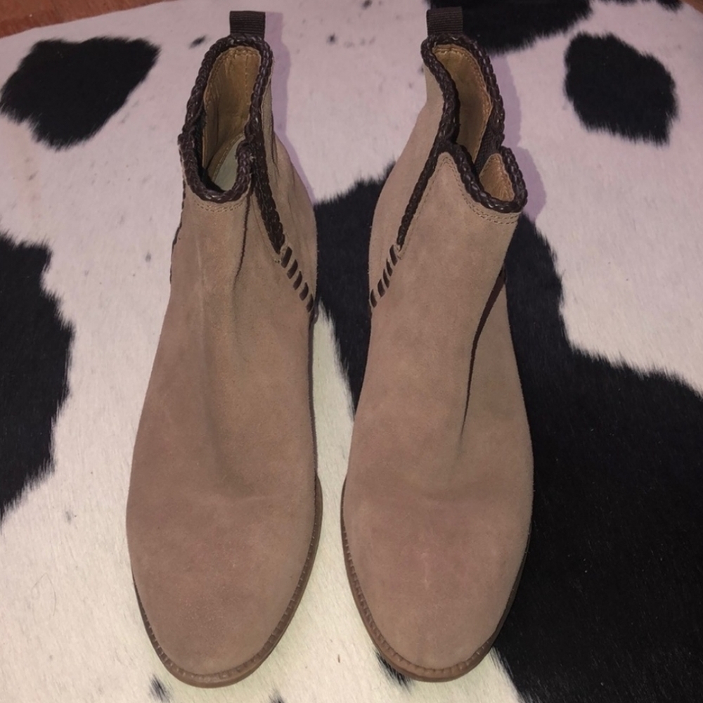 Franco Sarto Ricochet suede booties, 6.5